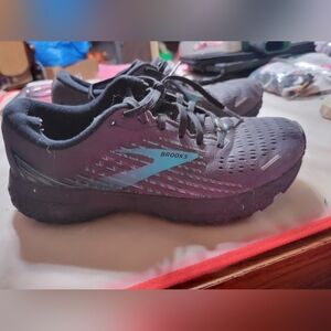Brooks Ghost Athletic‎ Women's Shoes Size 10.5
